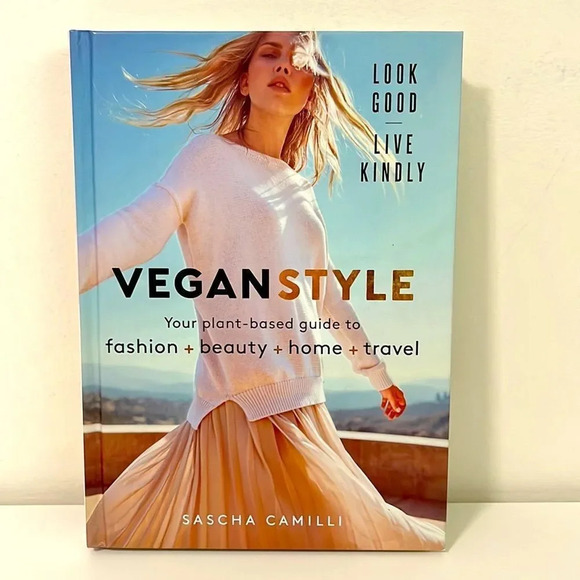 ⭐️3/$15 Vegan Style  book - Picture 1 of 3